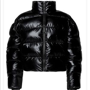 Fabletics Wander Puffer Jacket NWT